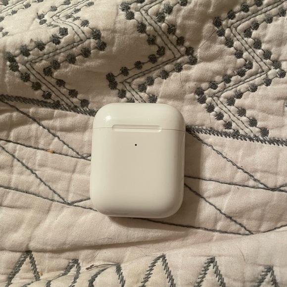 Airpod Gen 2 Charging Case